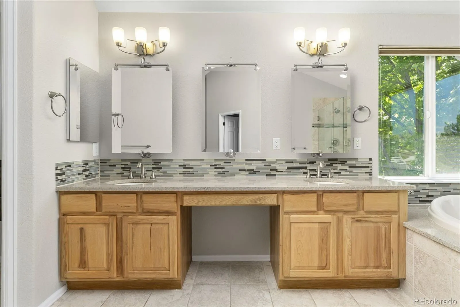 14075 Willow Wood Court Broomfield CO 80020 MLS #REC6175060 05202026222902 1600 24