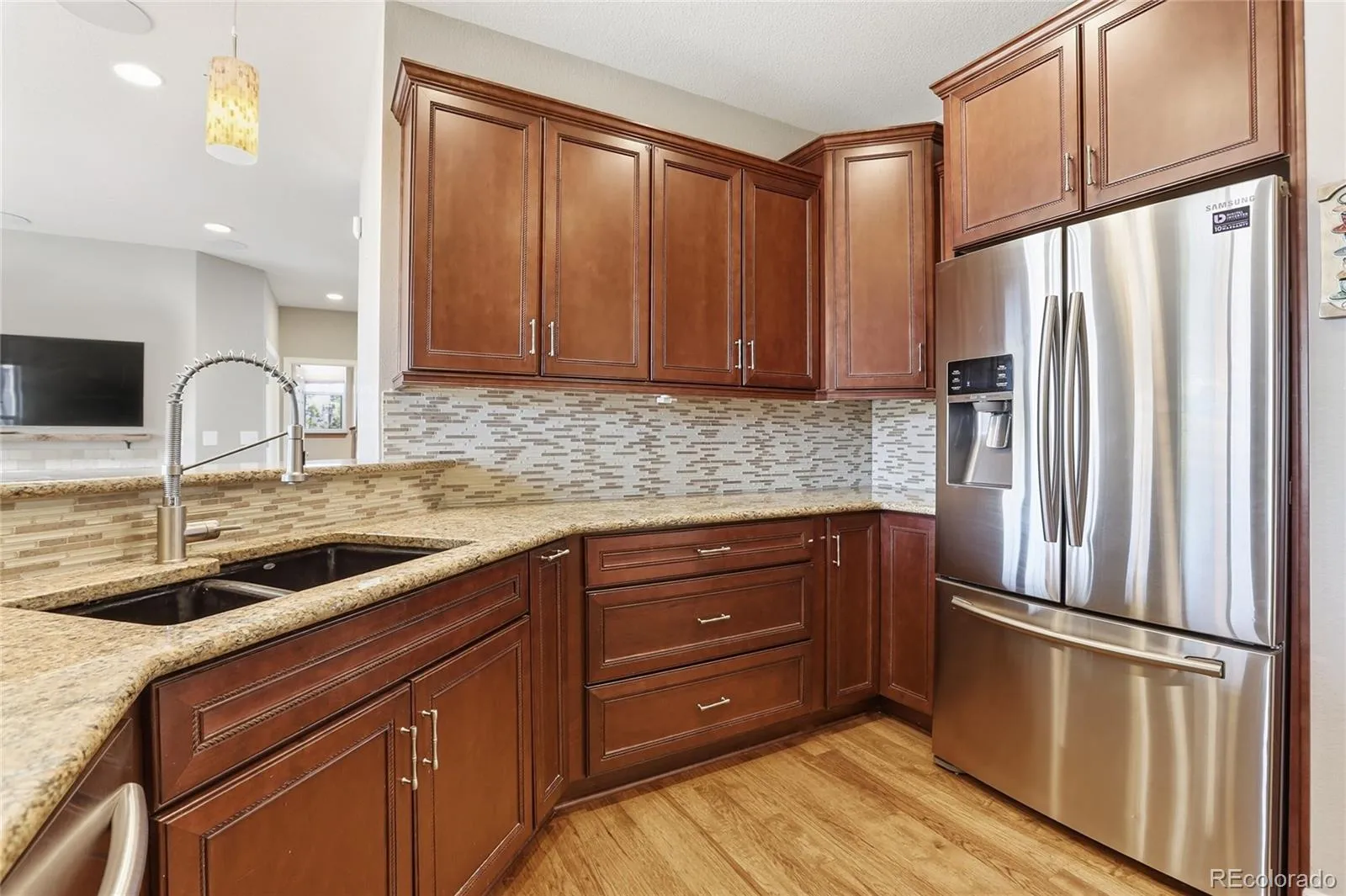 04102026152510 1600 11