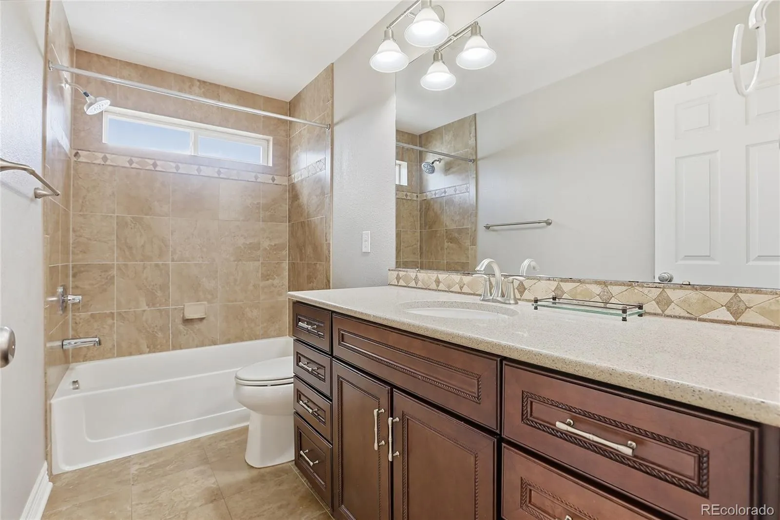 04102026152510 1600 23