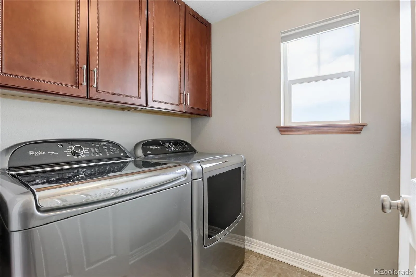 04102026152510 1600 30