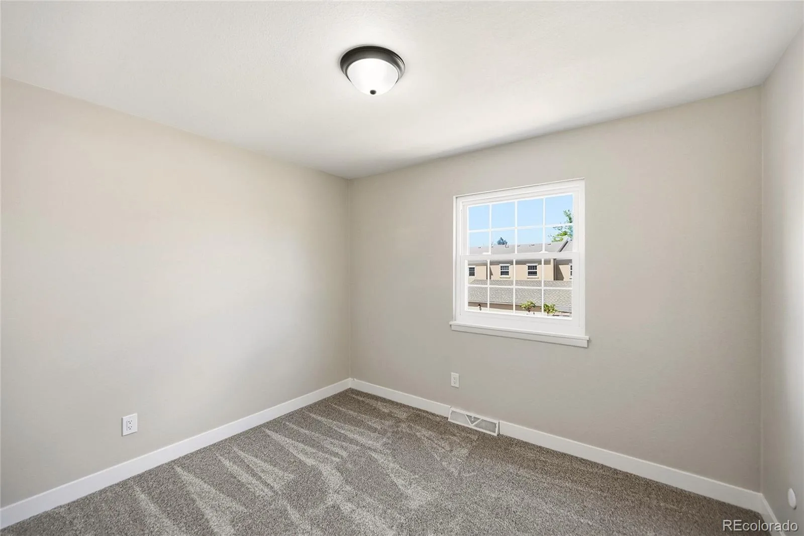 2888 S Ursula Street Aurora CO 80014 MLS #REC6178709 05292026165628 1600 25