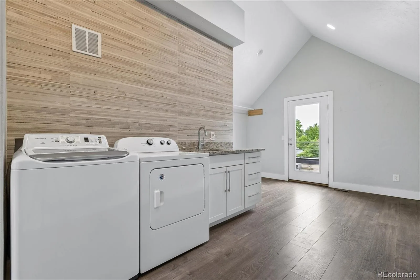 2259 S High Street Denver CO 80210 | MLS #REC6179095 08212026173959 1600 18
