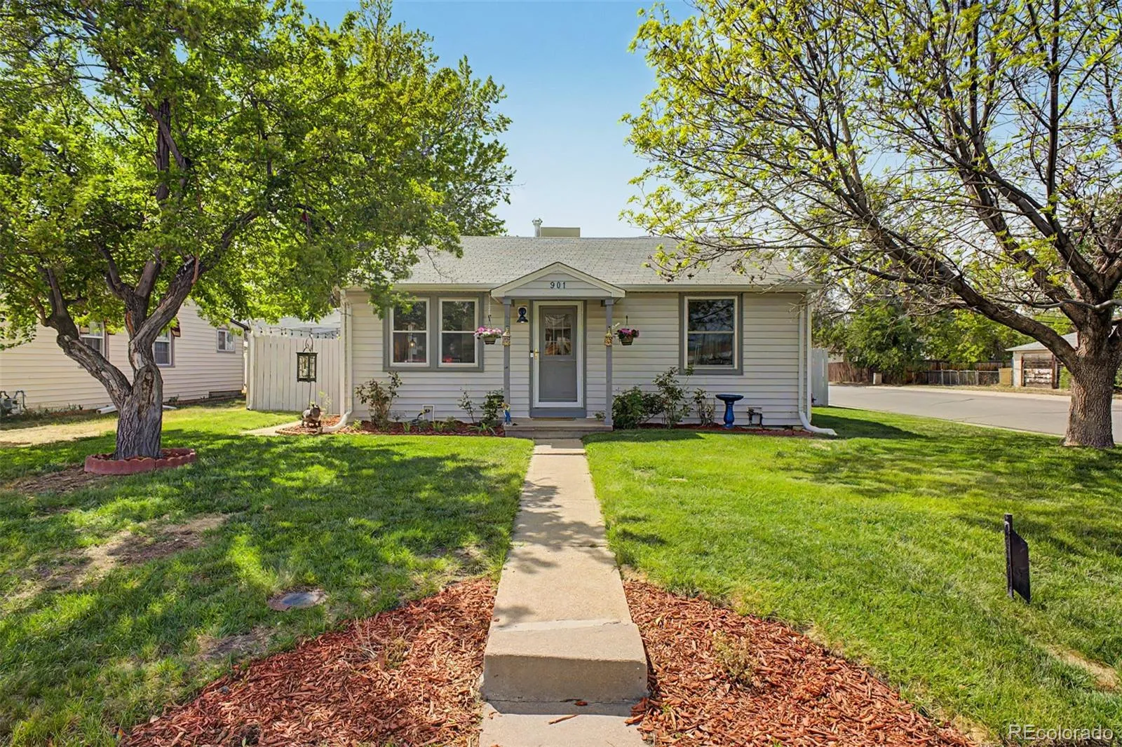 901 S Locust Street Denver CO 80224 MLS #REC6180625 04302026191056 1600 0