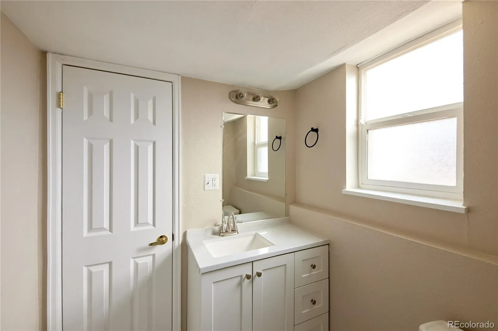 8060 W 9th Avenue #115 Lakewood CO 80214 | MLS #REC6180782 03172026130805 1600 21