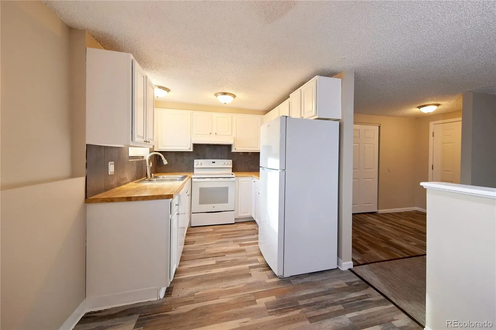 8060 W 9th Avenue #115 Lakewood CO 80214 | MLS #REC6180782 03172026130805 1600 6