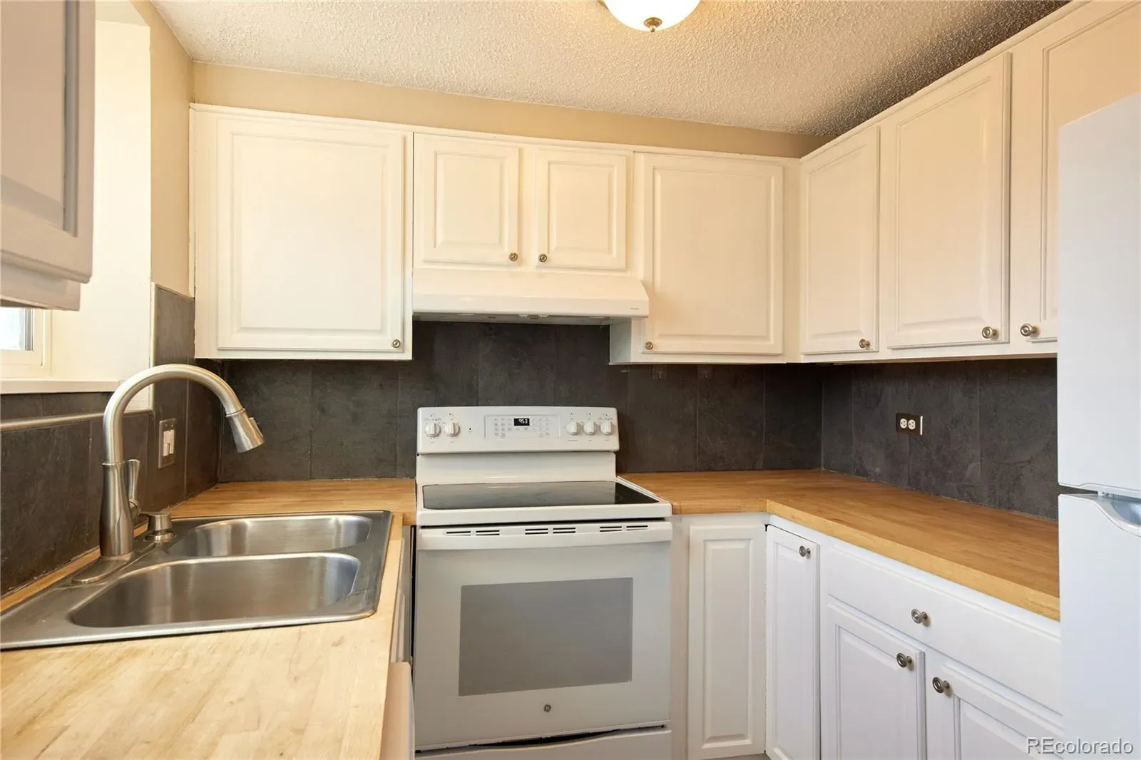 8060 W 9th Avenue #115 Lakewood CO 80214 | MLS #REC6180782 03172026130805 1600 8