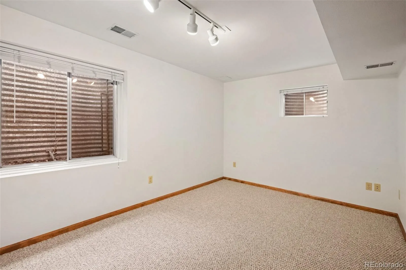 12492 E Lasalle Place Aurora CO 80014 | MLS #REC6181590 10162026233125 1600 25