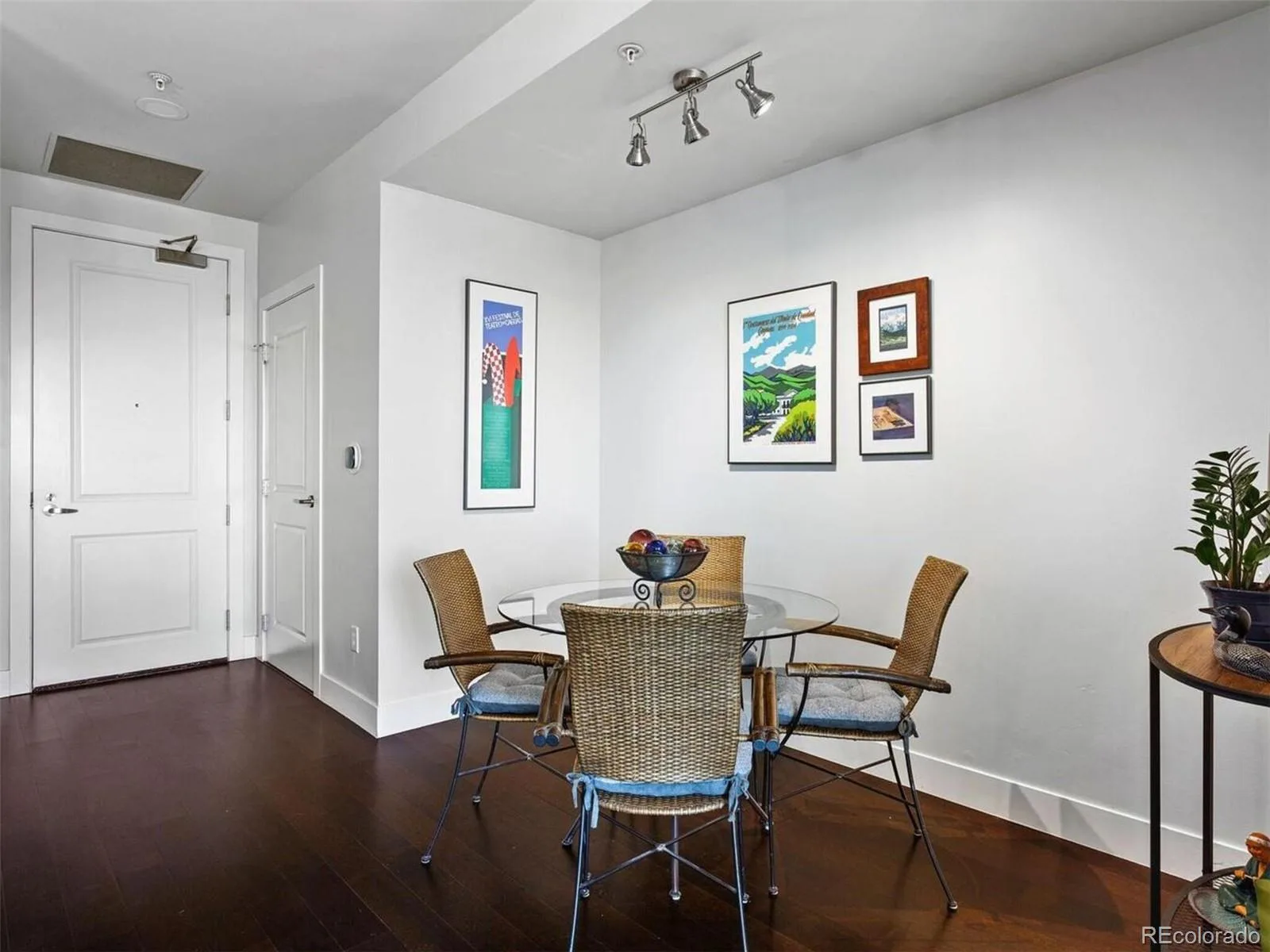 2001 Lincoln Street #2713 Denver CO 80202 | MLS #REC6181632 09222026115611 1600 6