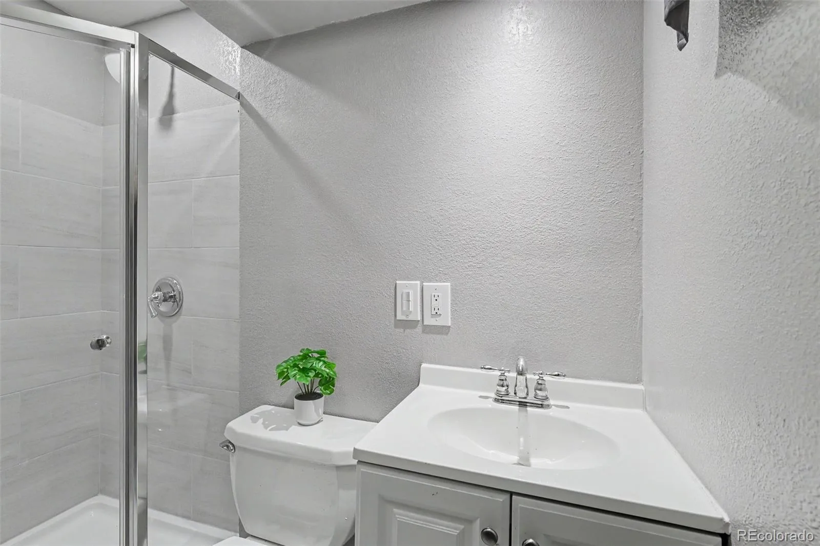 1680 E 112th Place Denver CO 80233 | MLS #REC6182932 07172026173001 1600 12