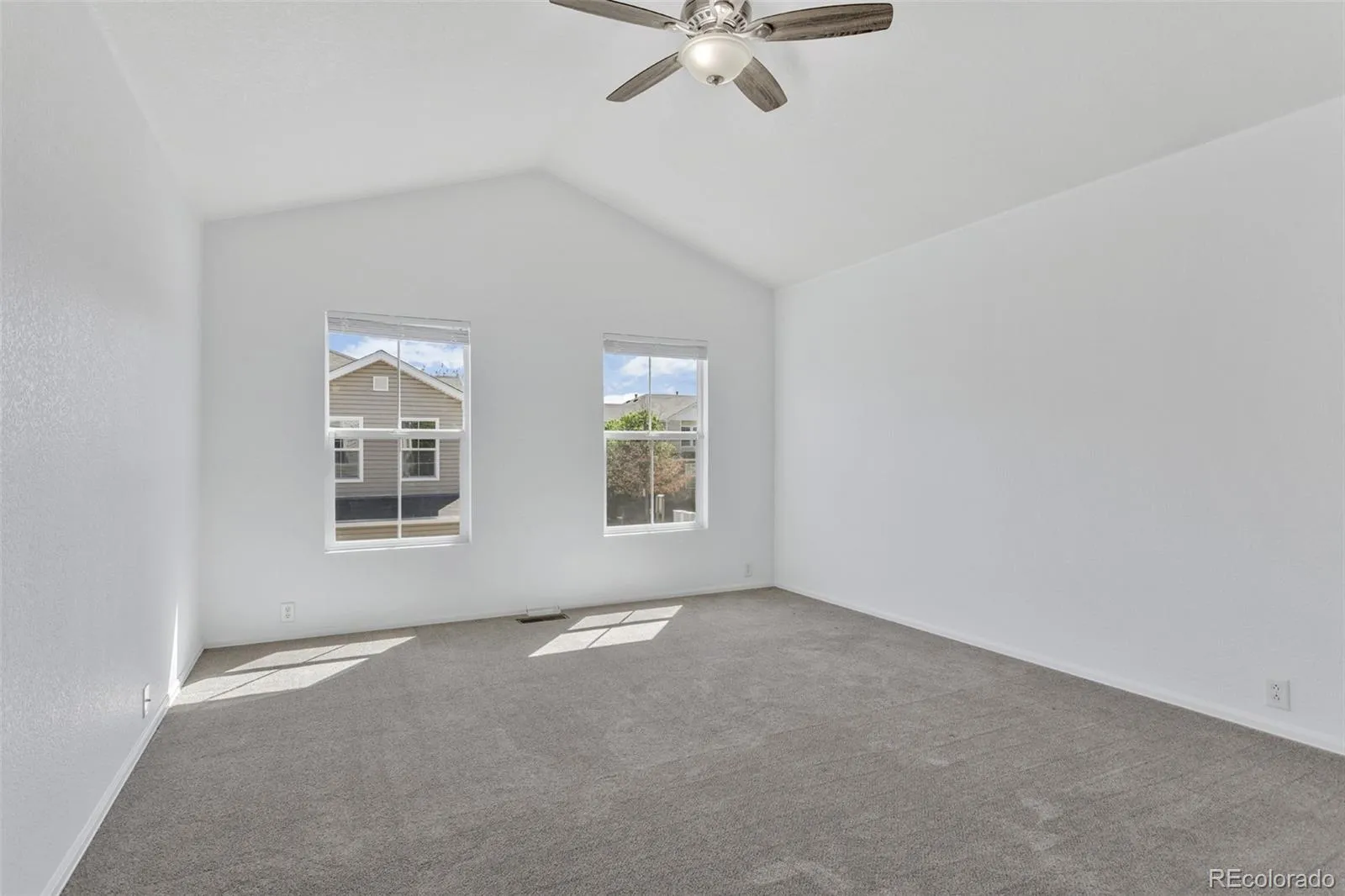 9758 Laredo Street #17E Commerce City CO 80022 MLS #REC6183964 04242026204017 1600 10