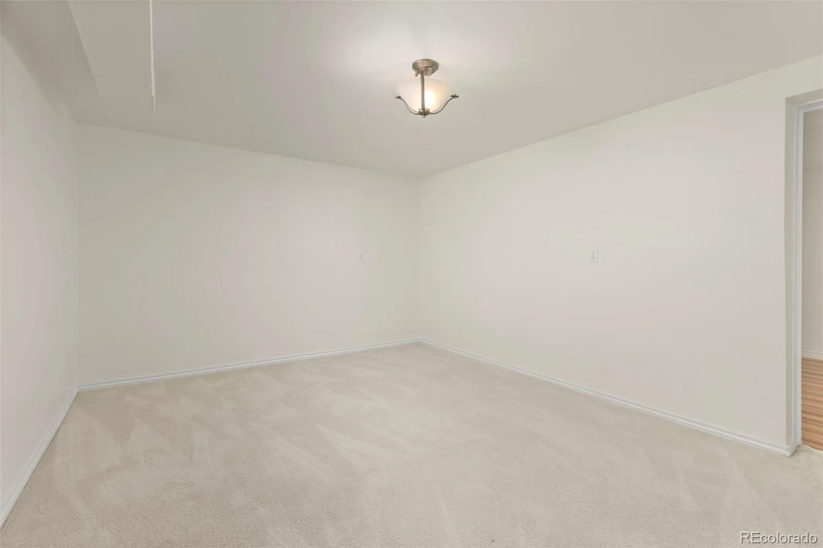 6542 Iris Street Arvada CO 80004 MLS #REC6184798 05302026012159 1600 23