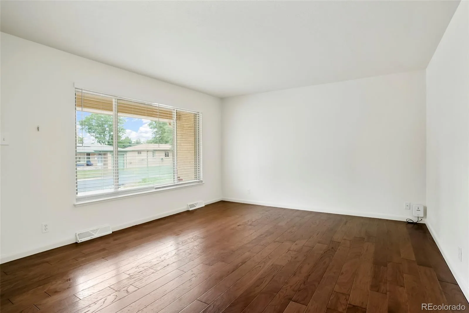 1415 S Fenton Street Denver CO 80232 | MLS #REC6186114 08282026033712 1600 4