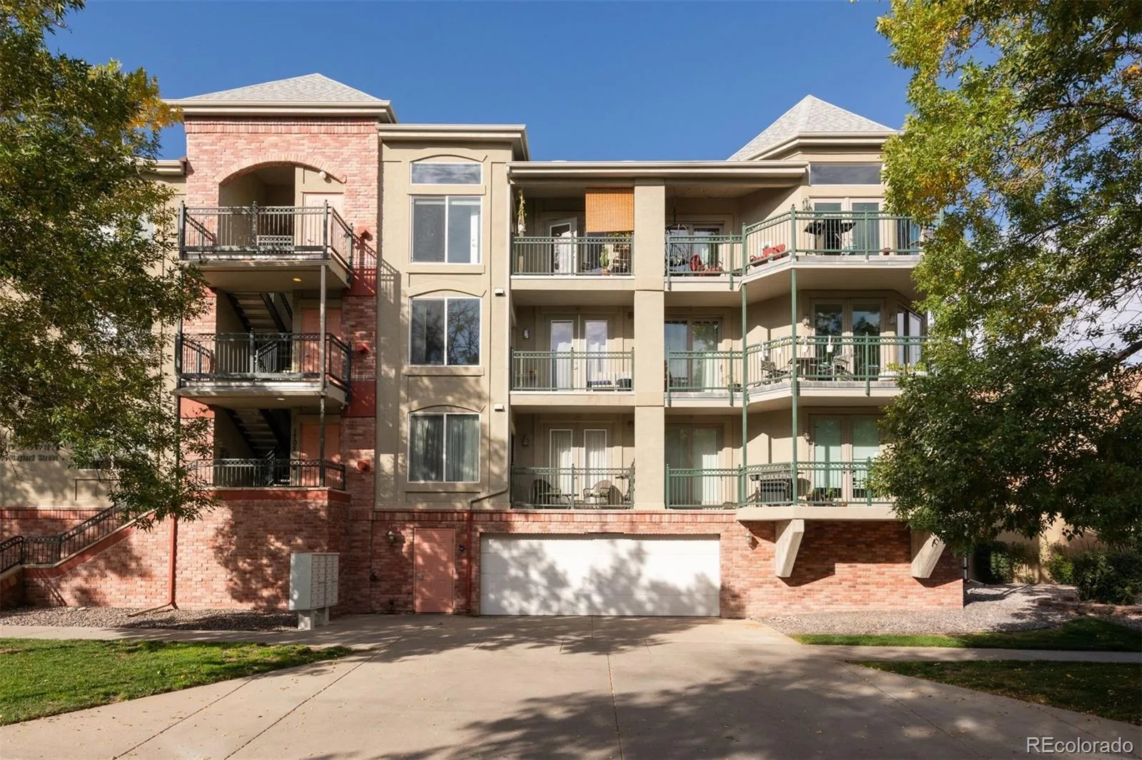 1705 Gaylord Street #307 Denver CO 80206 MLS #REC6189002 06252026000632 1600 28