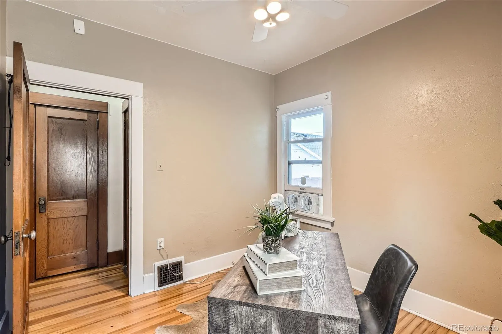 827 S Sherman Street Denver CO 80209 MLS #REC6191455 04292026153824 1600 12