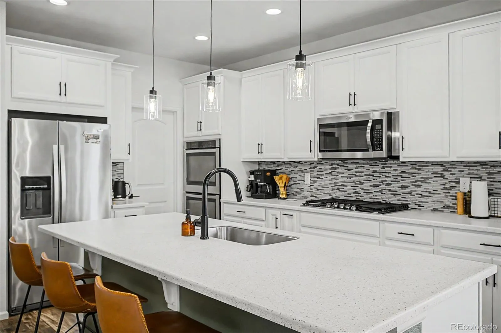 04172026220703 1600 16