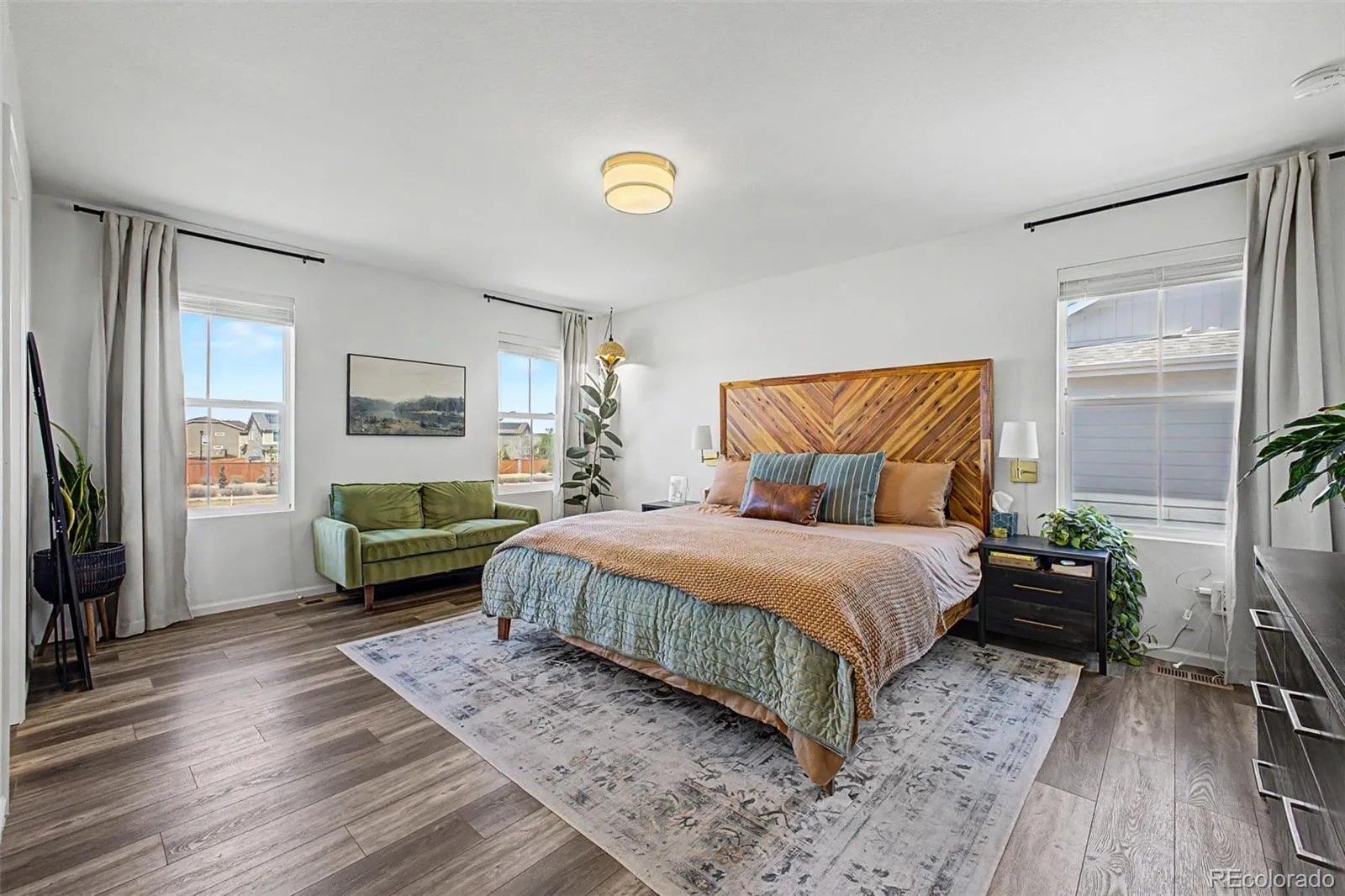 04172026220703 1600 18