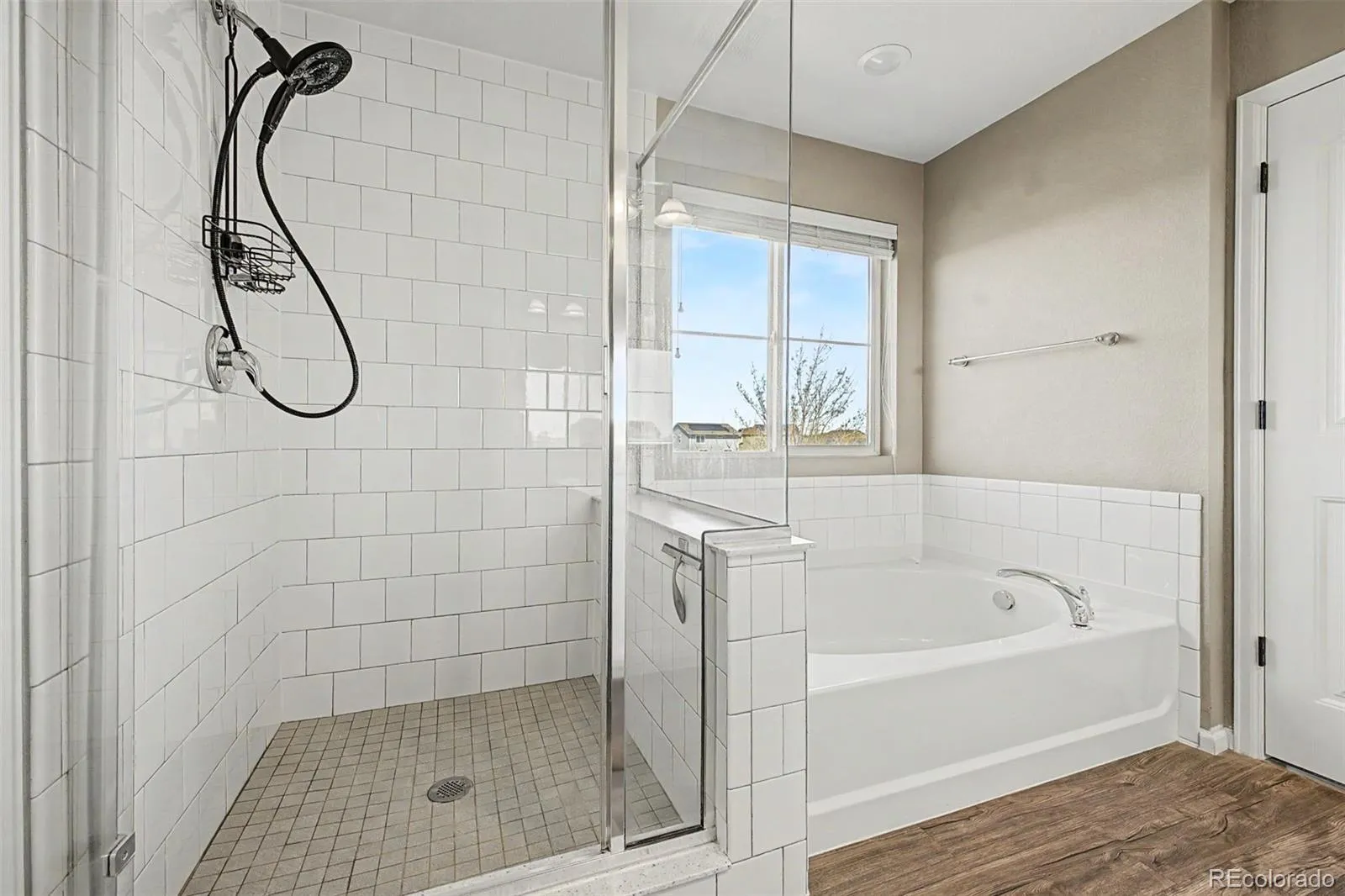 04172026220703 1600 22