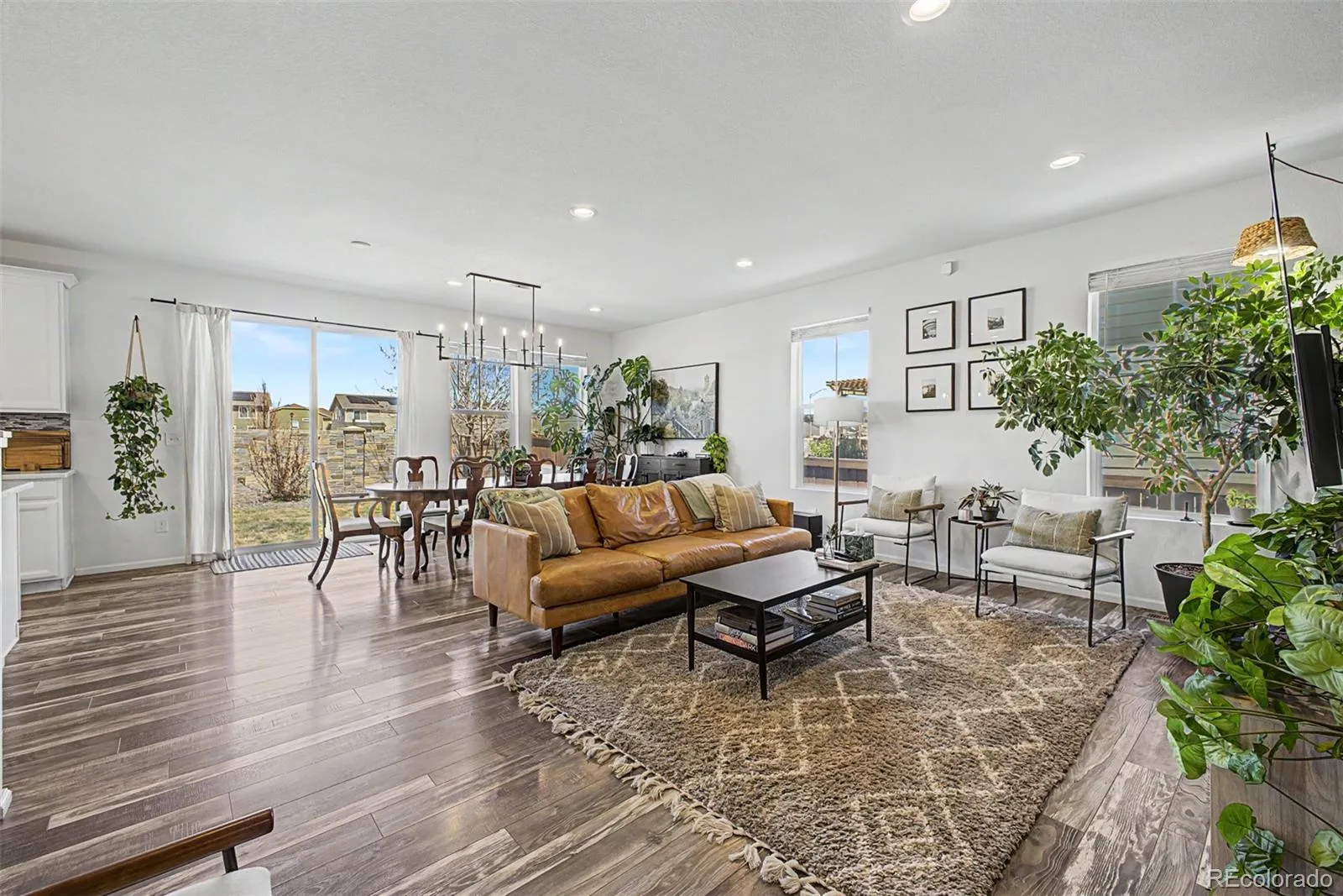 04172026220703 1600 6