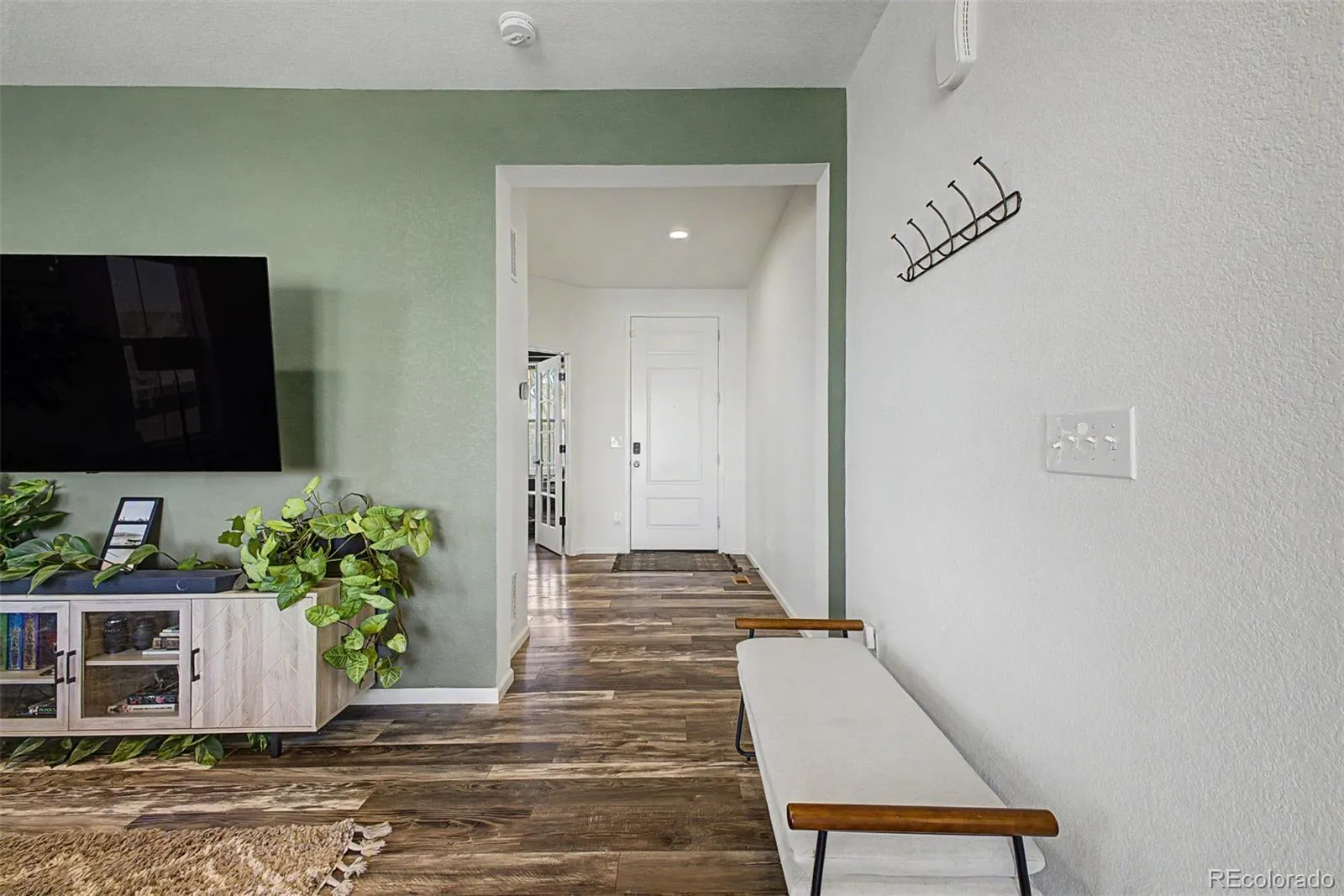 04172026220703 1600 9