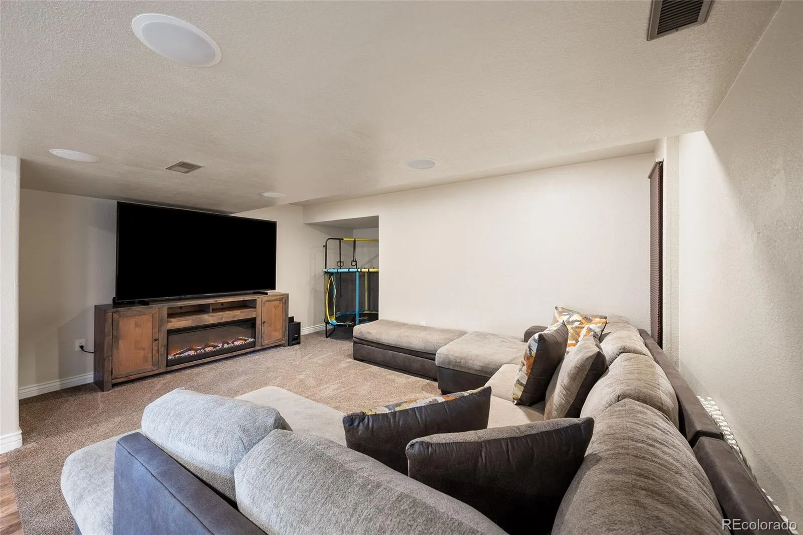 4047 Deer Valley Drive Castle Rock CO 80104 | MLS #REC6193135 08172026204540 1600 32