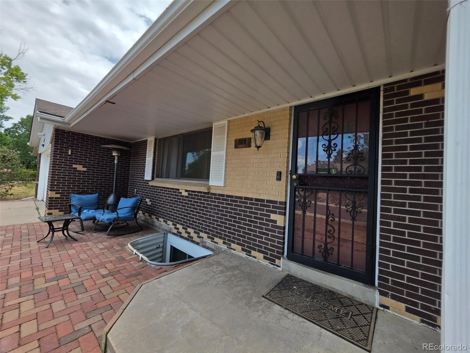 322 S Peoria Circle Aurora CO 80012 | MLS #REC6197260 07242026024447 1600 3