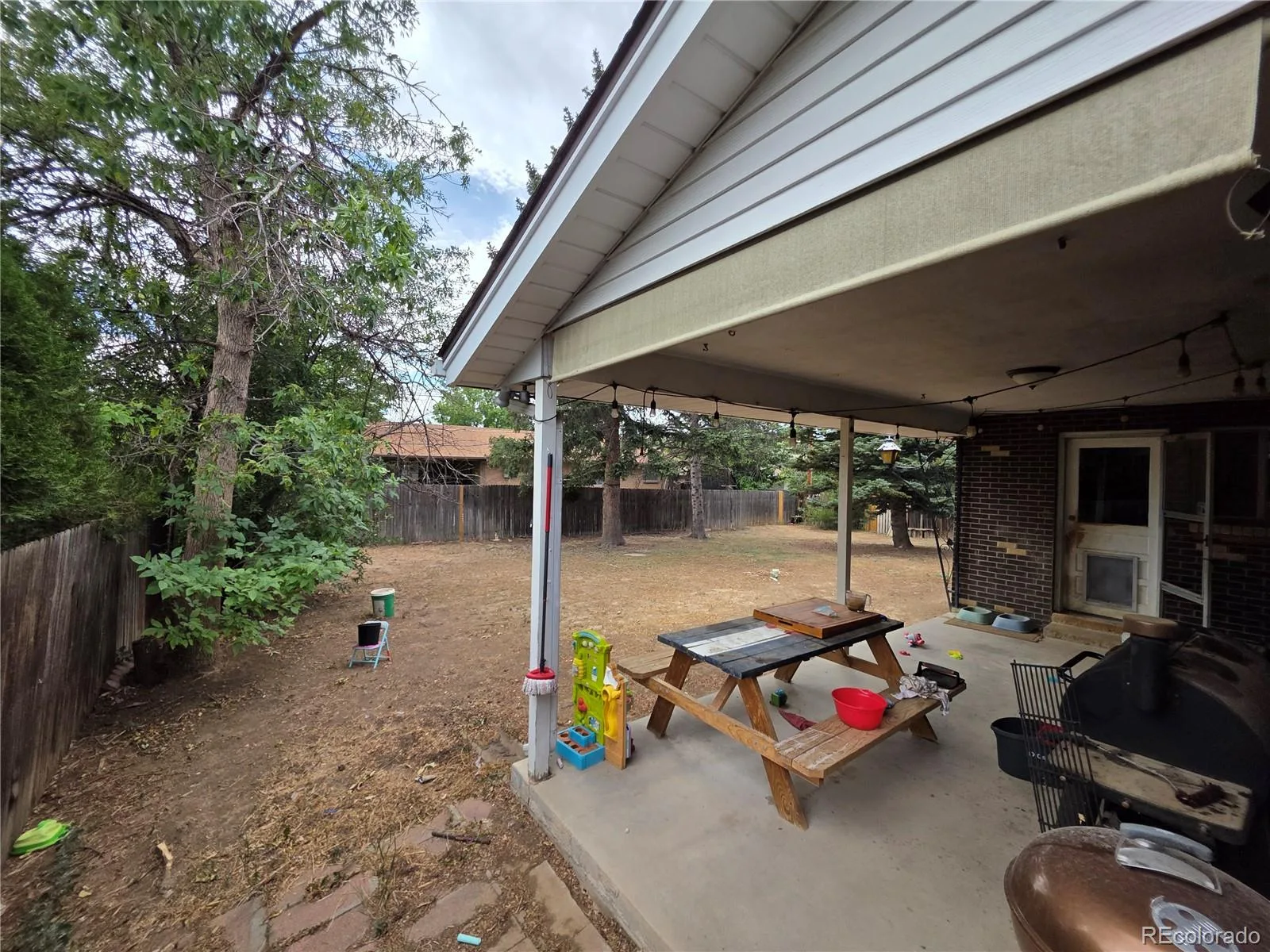 322 S Peoria Circle Aurora CO 80012 | MLS #REC6197260 07242026024447 1600 5