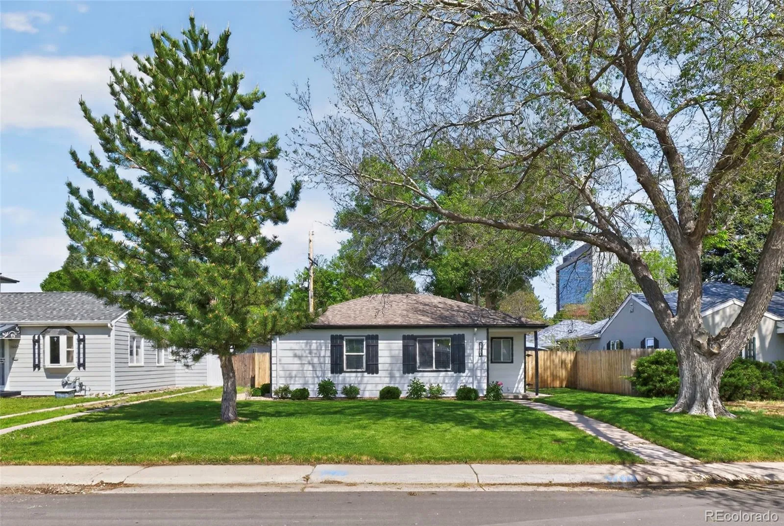 1670 S Garfield Street Denver CO 80210 MLS #REC6197756 05142026155910 1600 4