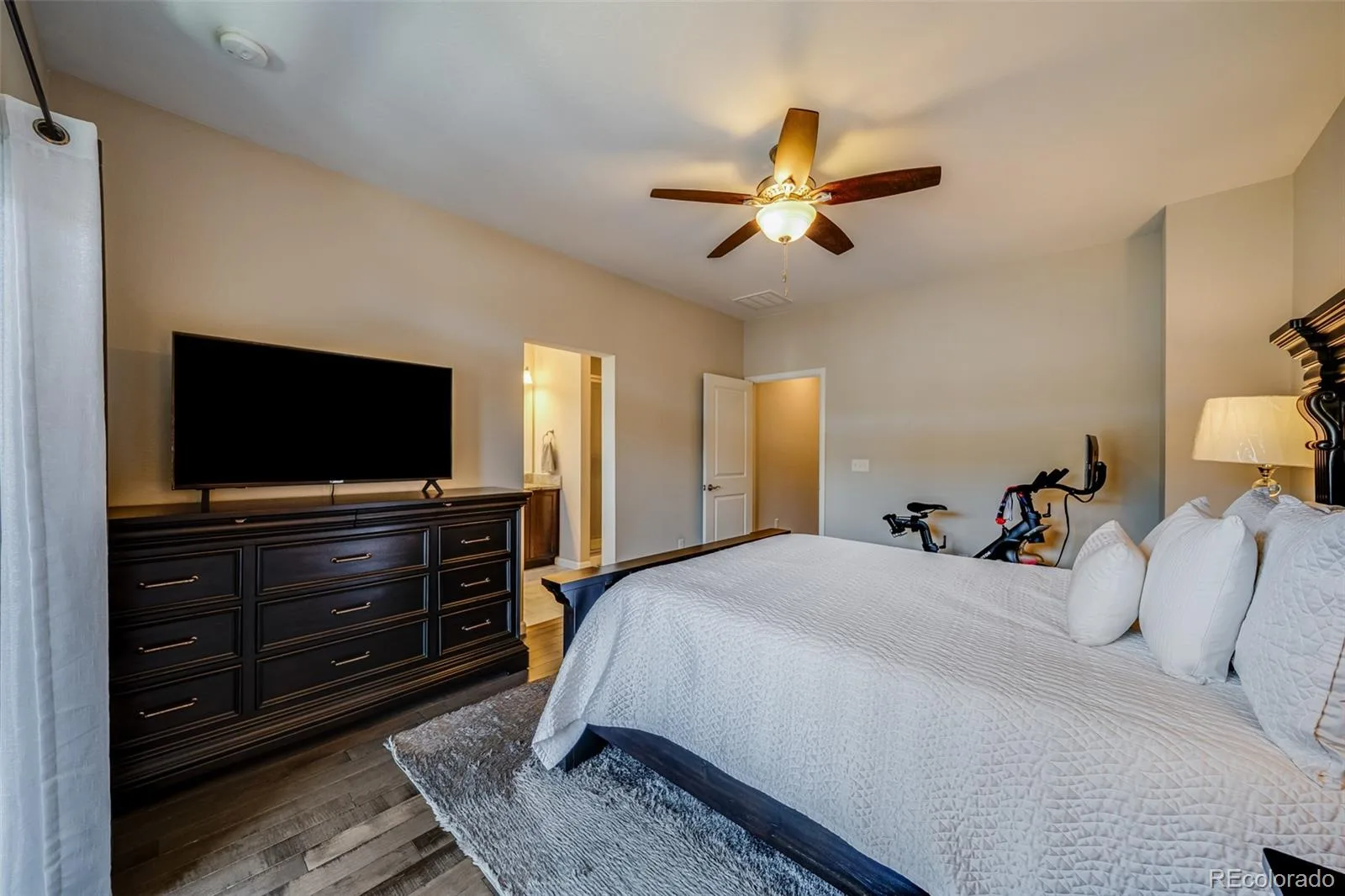 570 E Dry Creek Place Littleton CO 80122 | MLS #REC6198102 07162026232004 1600 11