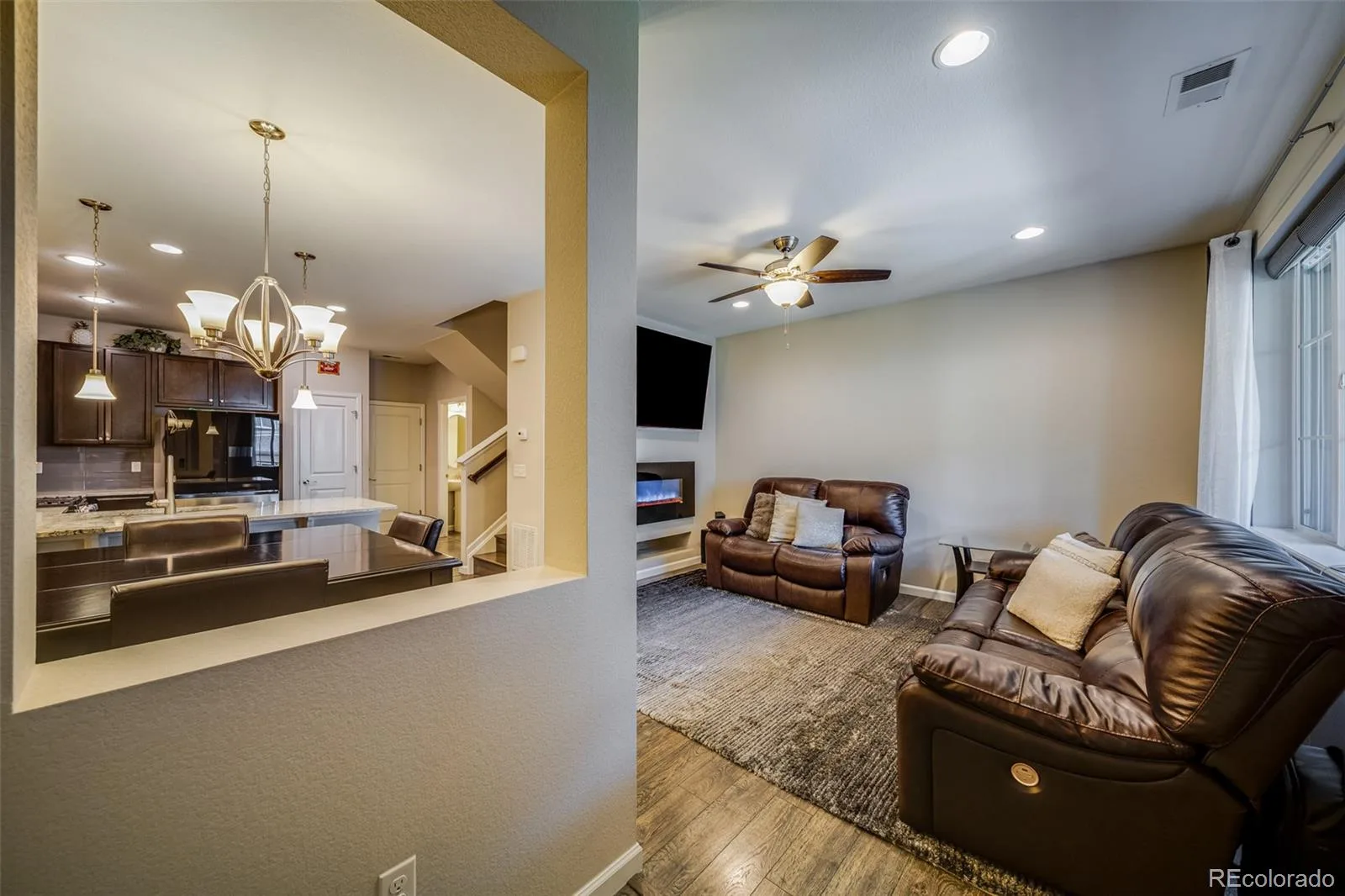 570 E Dry Creek Place Littleton CO 80122 | MLS #REC6198102 07162026232004 1600 3