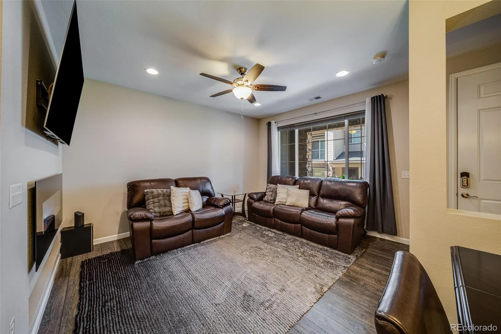 570 E Dry Creek Place Littleton CO 80122 | MLS #REC6198102 07162026232004 1600 5