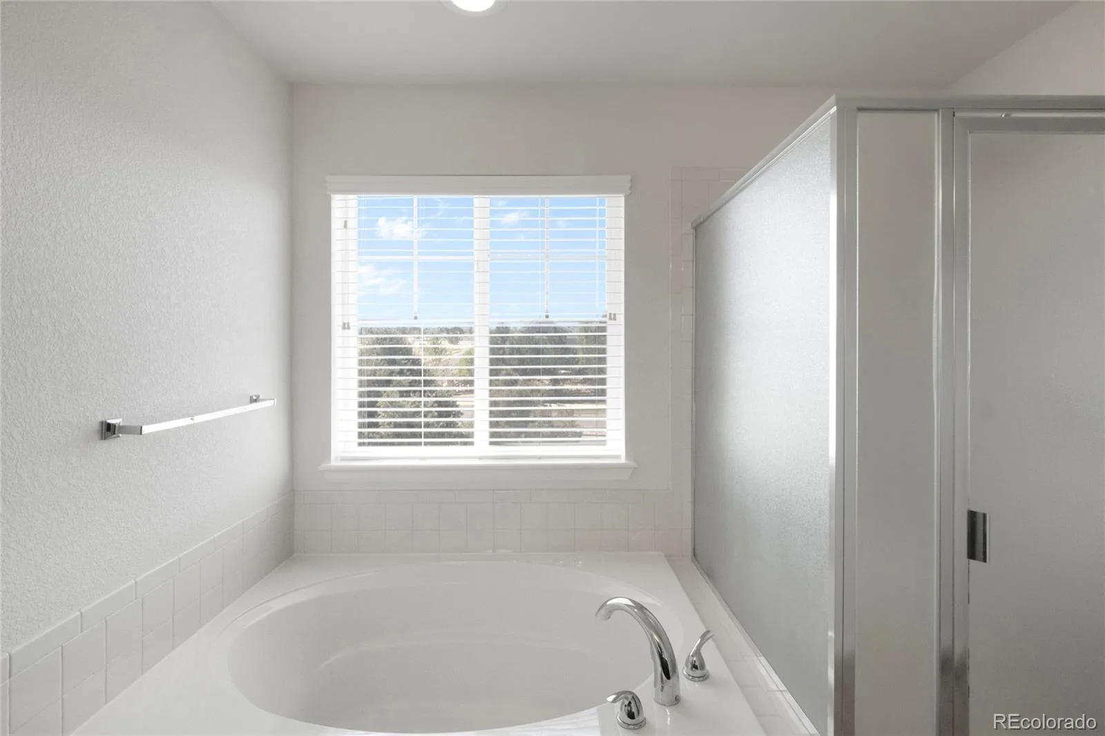 25380 E Aberdeen Drive Aurora CO 80016 MLS #REC6198340 06102026163441 1600 21