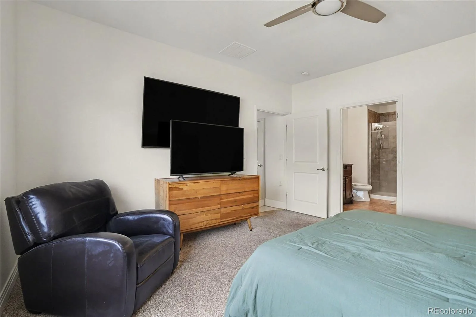 2008 S Flanders Way #D Aurora CO 80013 | MLS #REC6201454 08112026153528 1600 15
