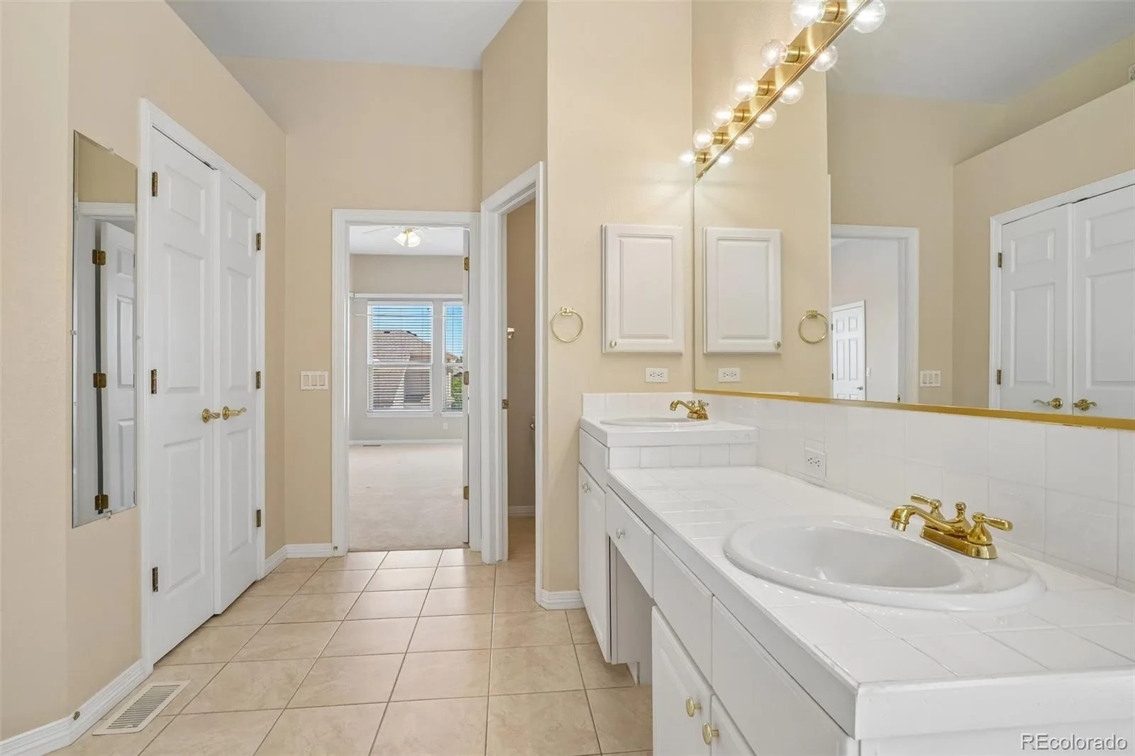 4159 E Phillips Place Centennial CO 80122 MLS #REC6201912 06132026192420 1600 20