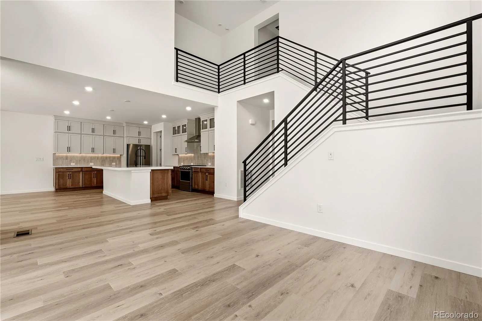 1252 Stillspring Lane Castle Pines CO 80108 MLS #REC6202247 06102026181006 1600 7