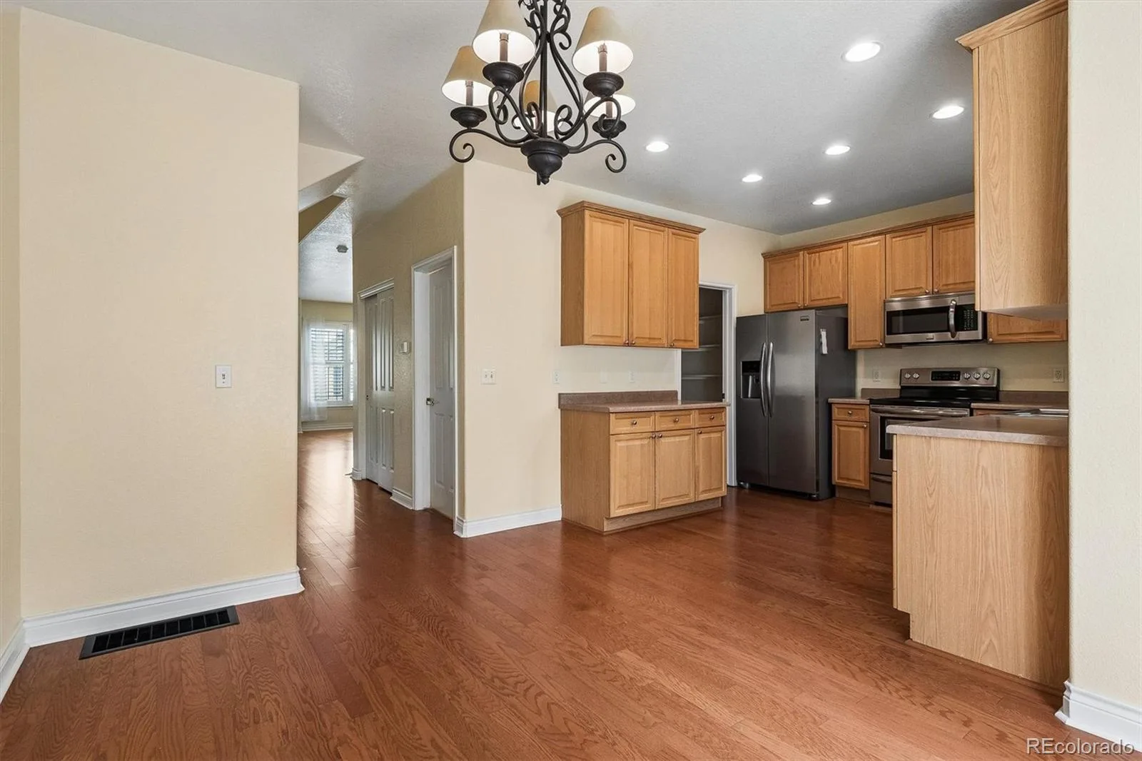 11338 W Radcliffe Drive Littleton CO 80127 | MLS #REC6205428 07302026211451 1600 3
