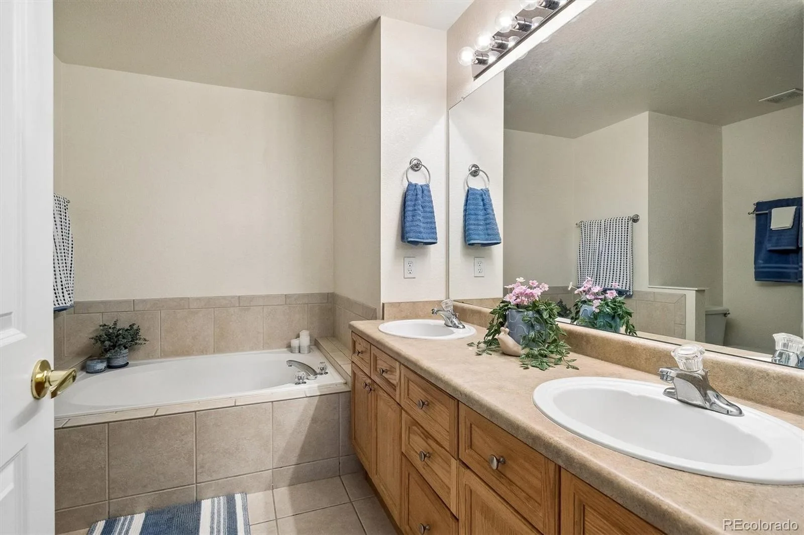 11338 W Radcliffe Drive Littleton CO 80127 | MLS #REC6205428 07302026211451 1600 9