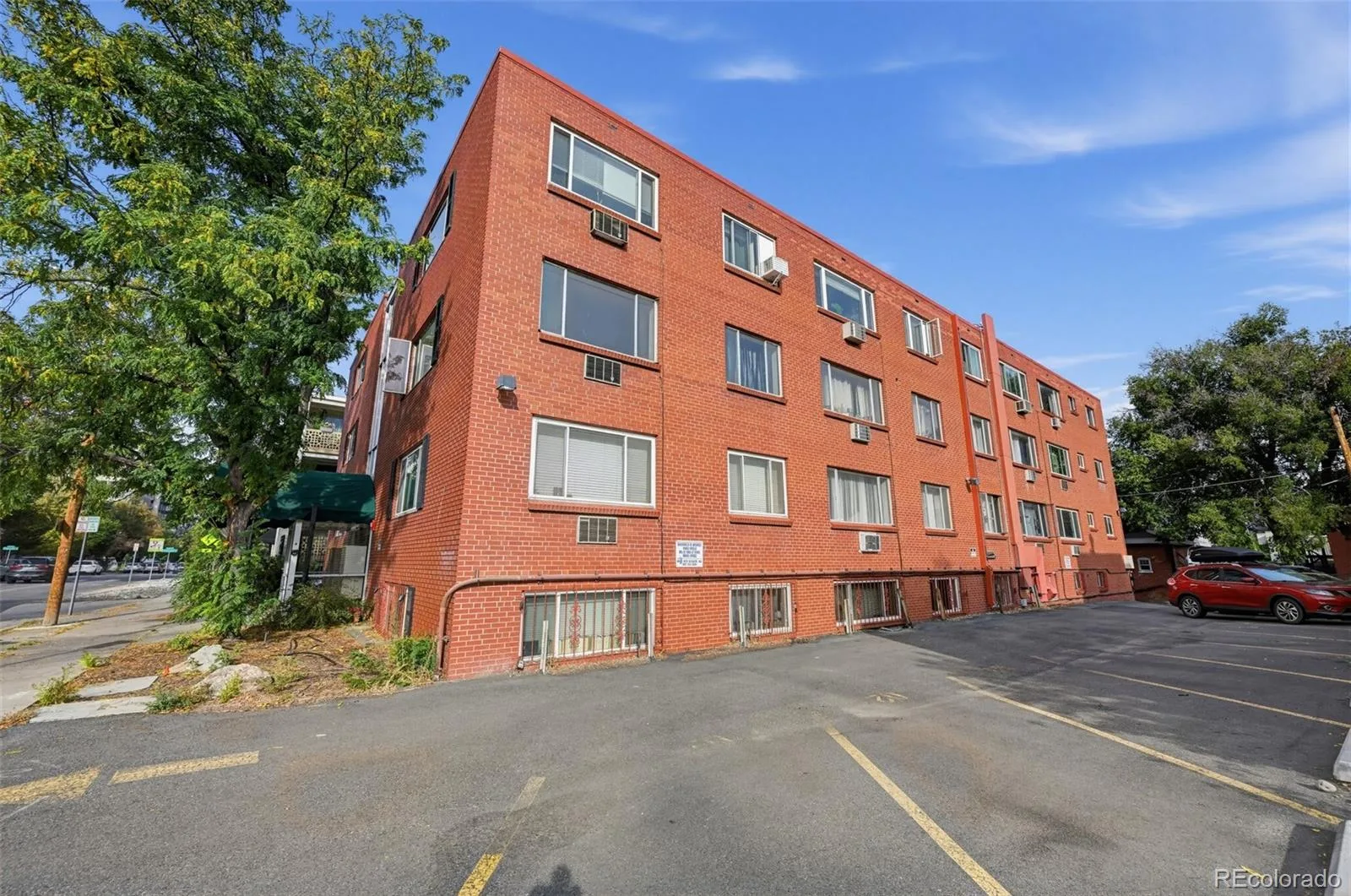 925 E 8th Avenue #20 Denver CO 80218 | MLS #REC6208717 10022026165336 1600 17