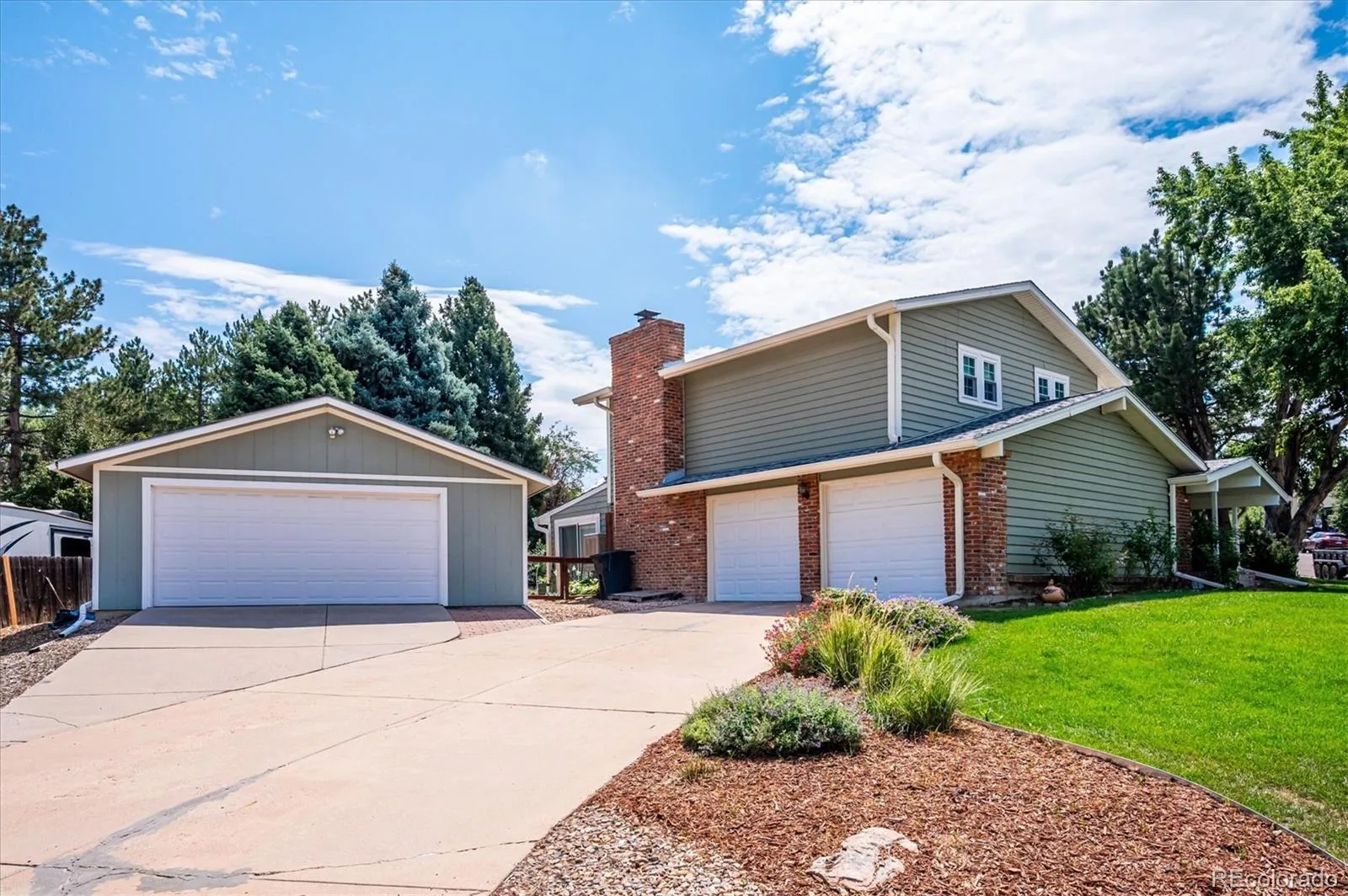 7904 S Newland Court Littleton CO 80128 | MLS #REC6209168 08142026233932 1600 1