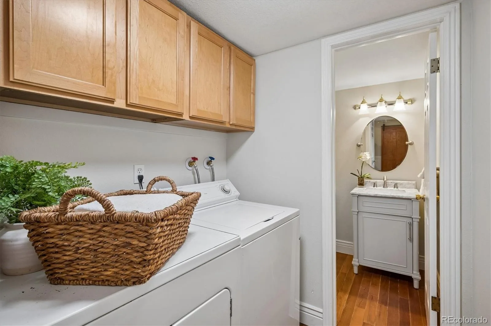 7904 S Newland Court Littleton CO 80128 | MLS #REC6209168 08142026233932 1600 18