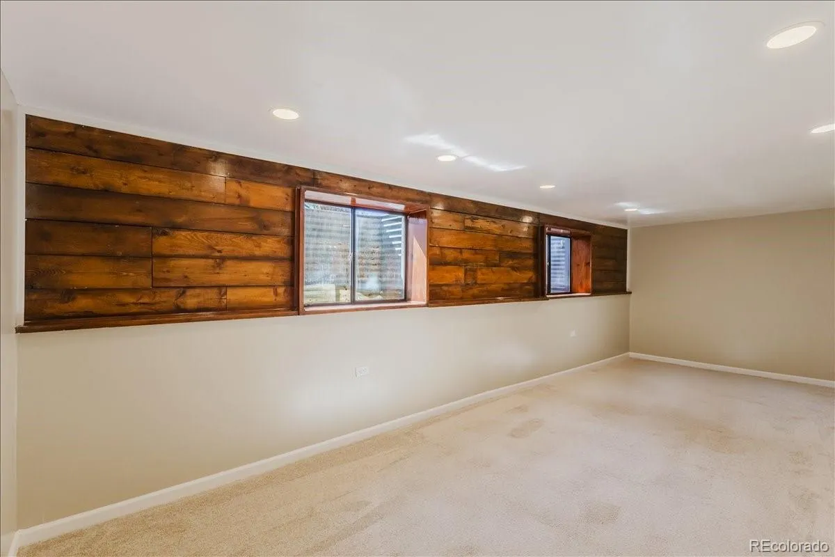 4767 S Olathe Street Aurora CO 80015 MLS #REC6209679 04242026212126 1200 26