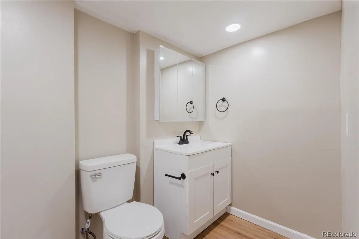 4767 S Olathe Street Aurora CO 80015 MLS #REC6209679 04242026212126 1200 31