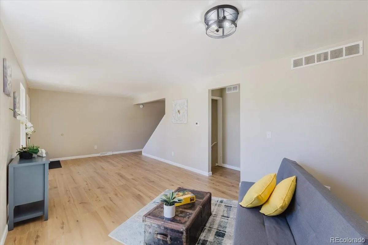 4767 S Olathe Street Aurora CO 80015 MLS #REC6209679 04242026212126 1200 4