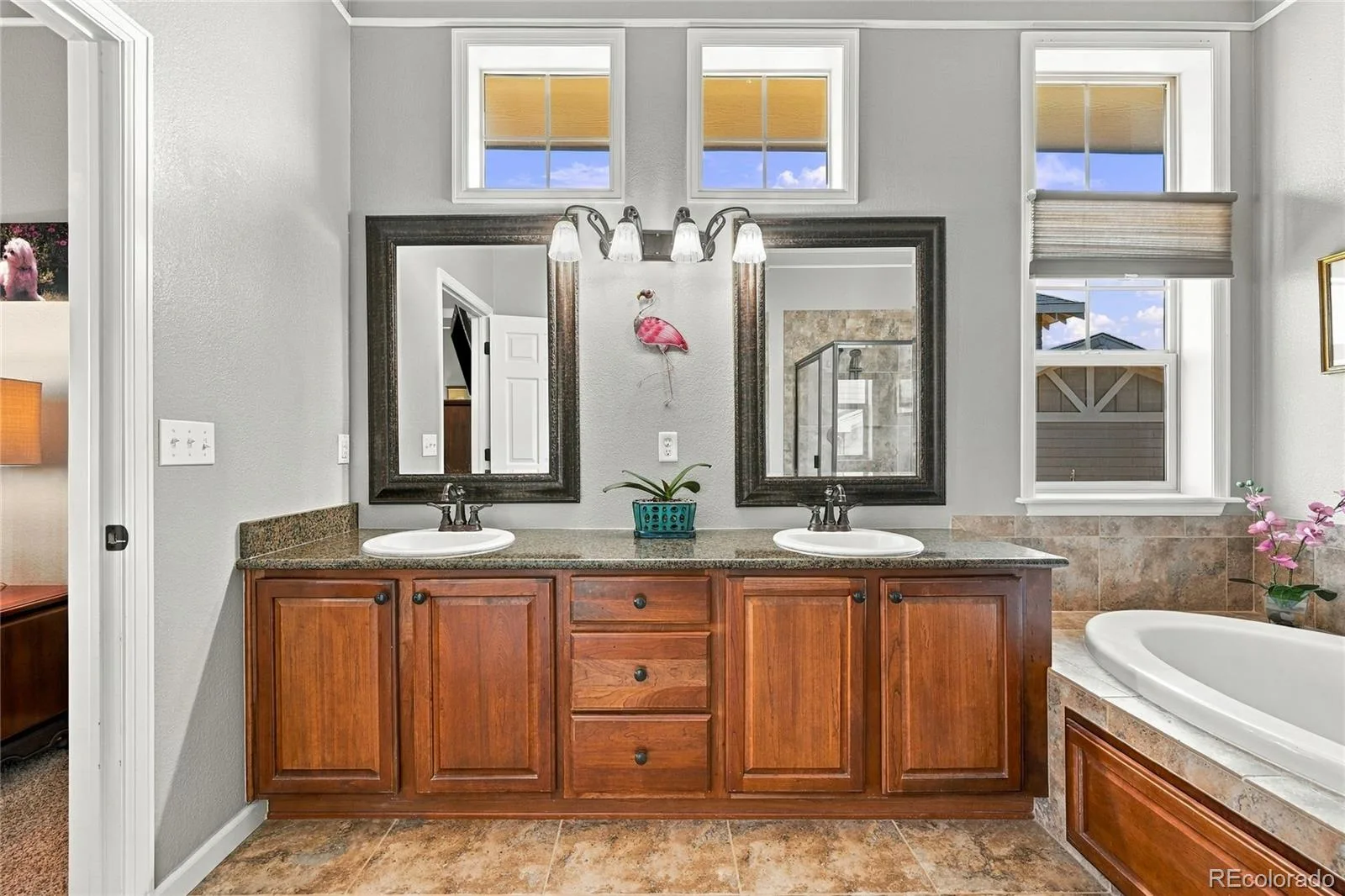 7660 S Blackstone Parkway Aurora CO 80016 | MLS #REC6211030 10162026231931 1600 15