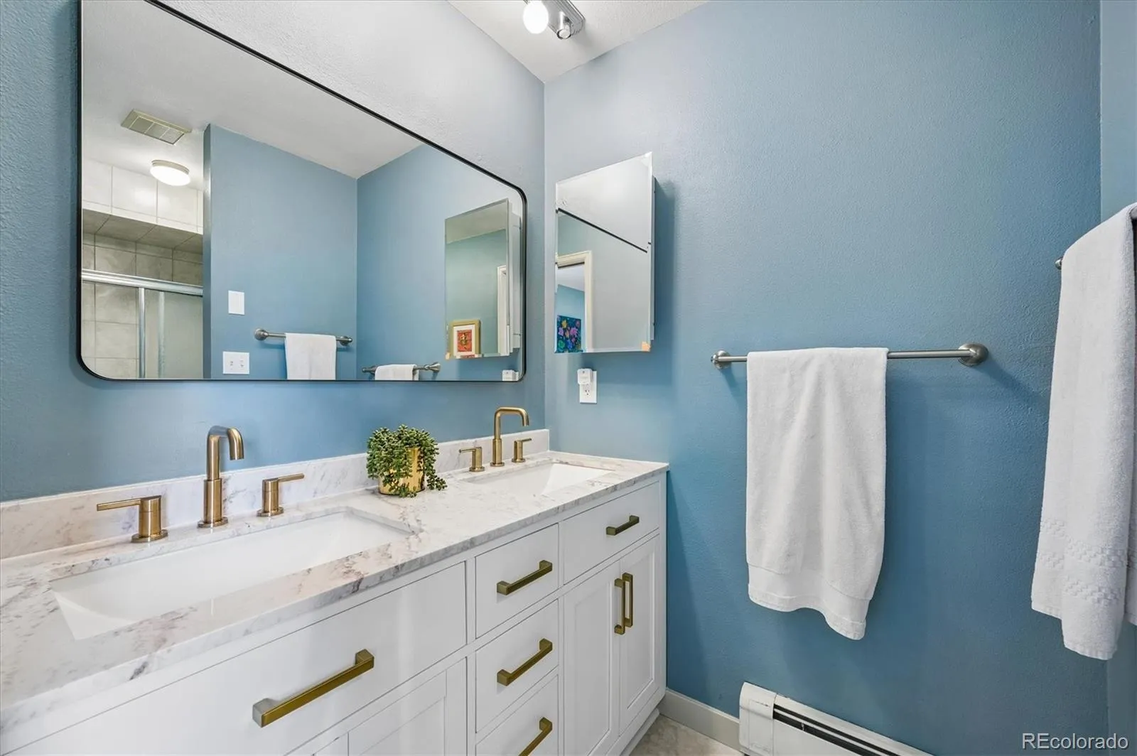 04172026205938 1600 14