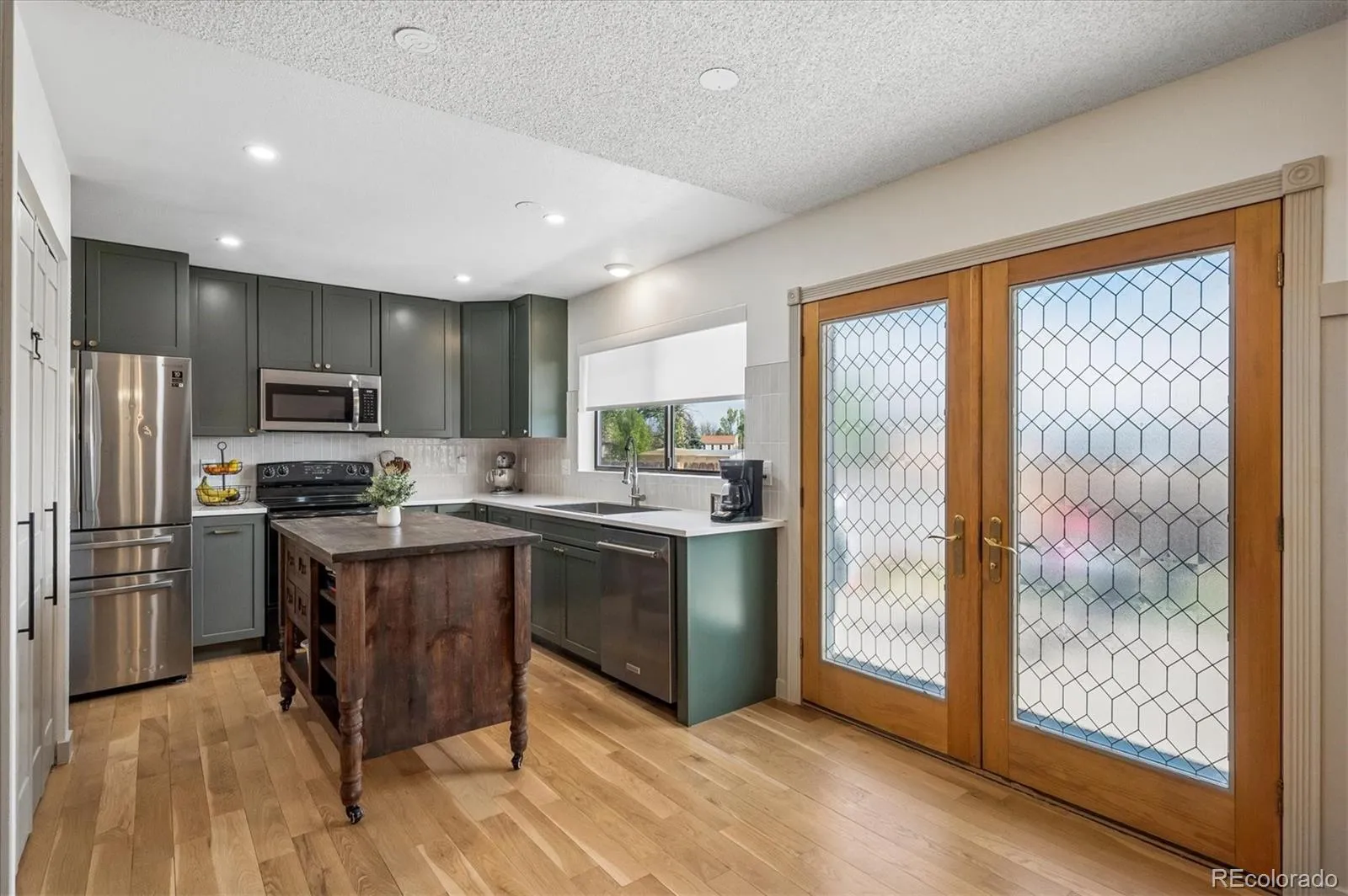 04172026205938 1600 8