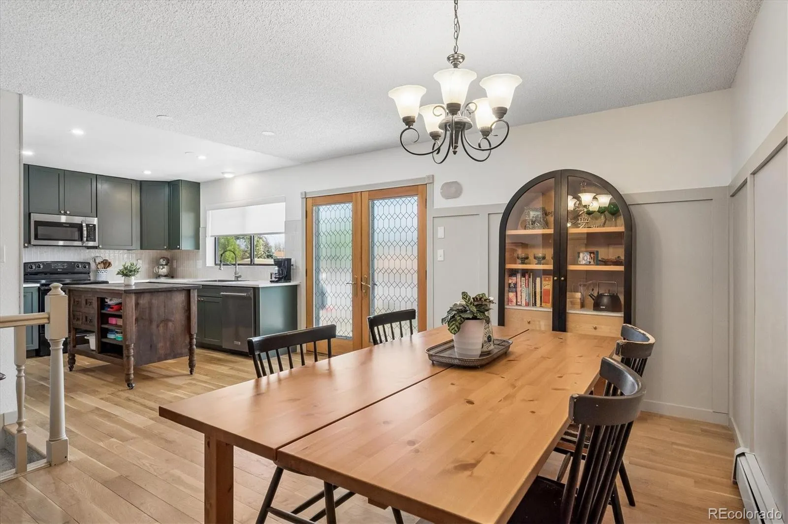 04172026205938 1600 9