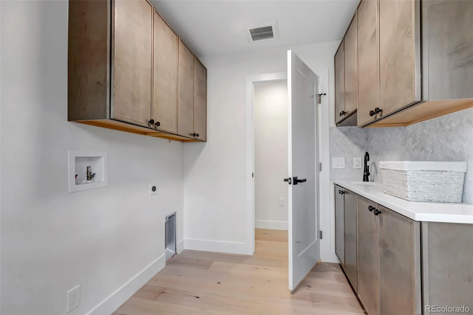 2357 Grove Street Denver CO 80211 | MLS #REC1947440 10072026175407 1600 27