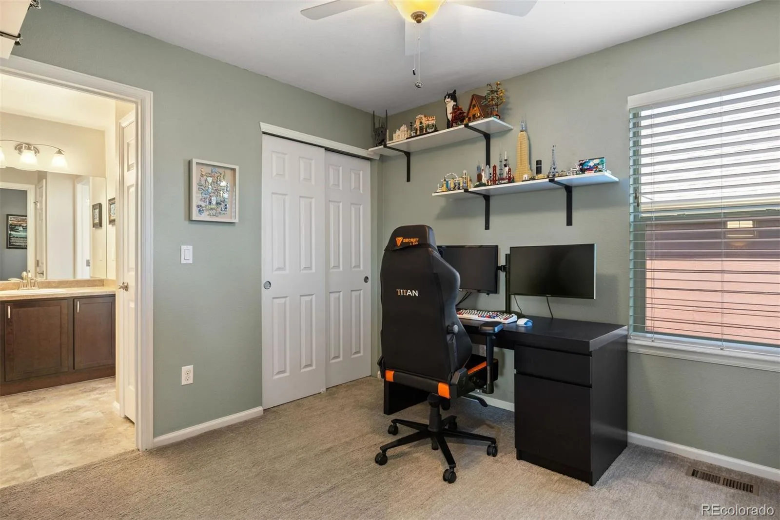 21827 E Tallkid Avenue Parker CO 80138 | MLS #REC6213682 08132026114509 1600 14