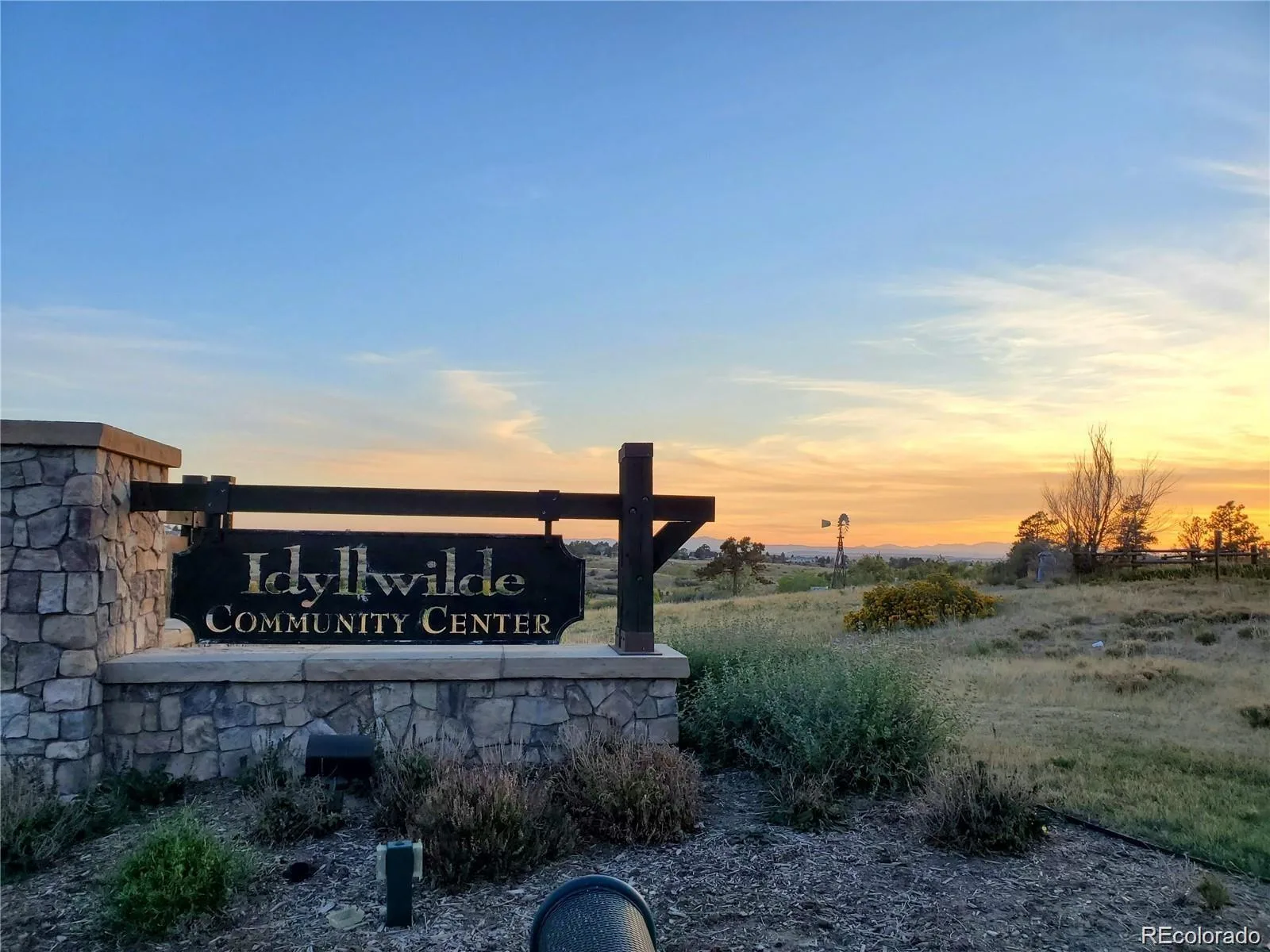 21827 E Tallkid Avenue Parker CO 80138 | MLS #REC6213682 08132026114509 1600 27