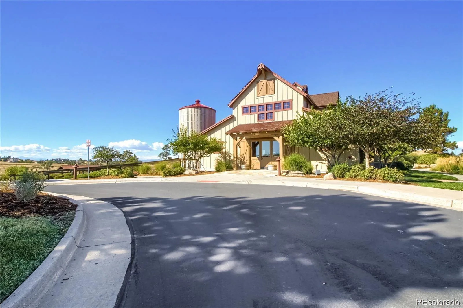 21827 E Tallkid Avenue Parker CO 80138 | MLS #REC6213682 08132026114509 1600 28